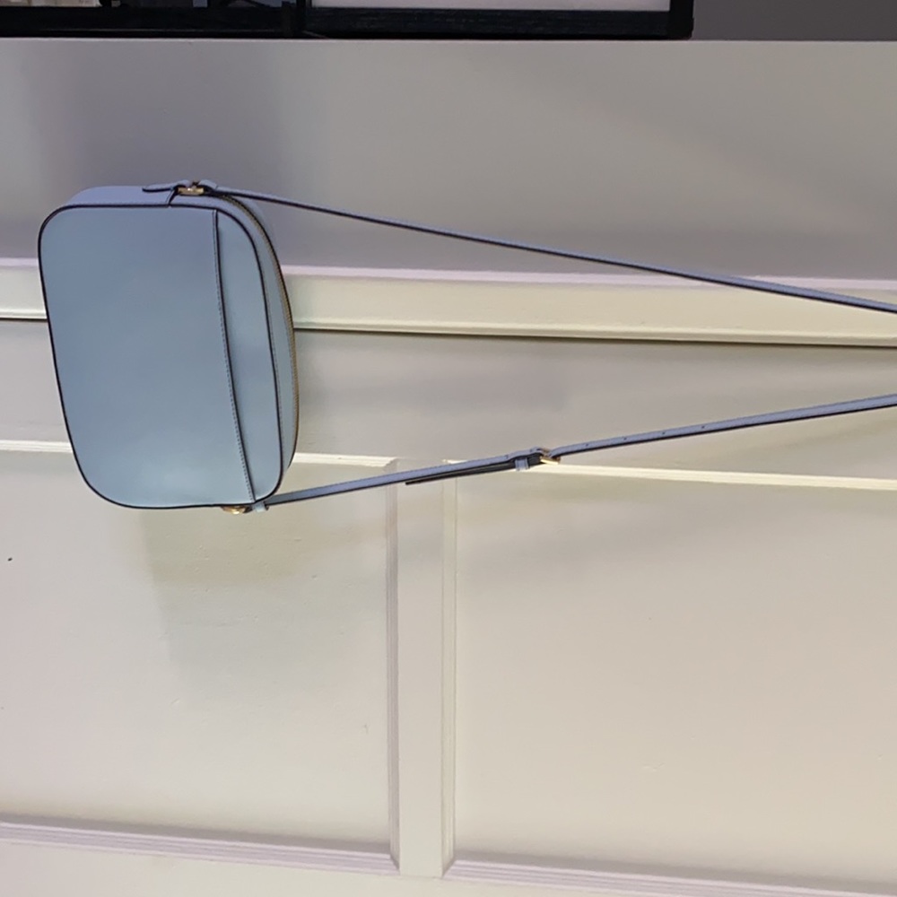 Purse - Picture 2 of 3